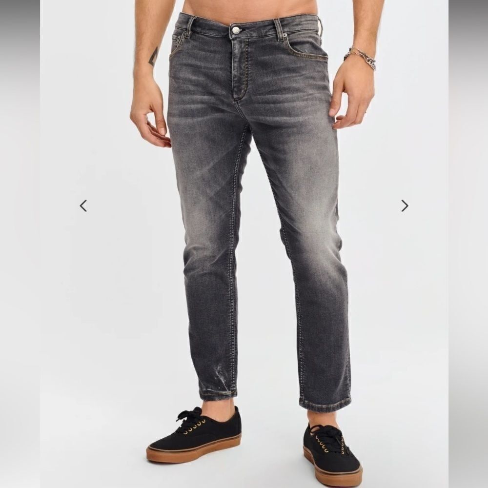 NEW Ser.O.Ya Diego Tapered Crop Jeans in Graphite